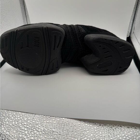 Bloch Black Mesh Sneakers - Picture 4 of 9